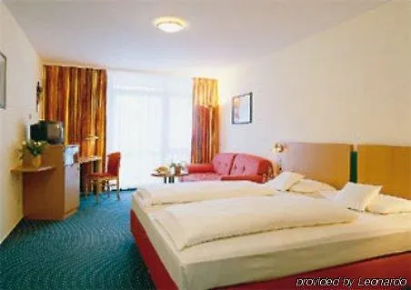 Schwarzwaldhotel فندق غينغنباخ